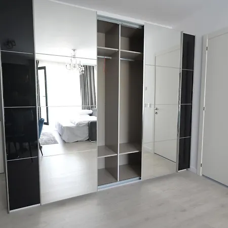 Modern Near Therme And Airport Bucharest
