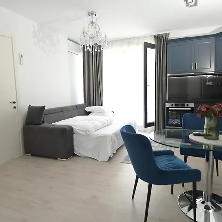 Modern Near Therme And Airport Apartment Bucharest